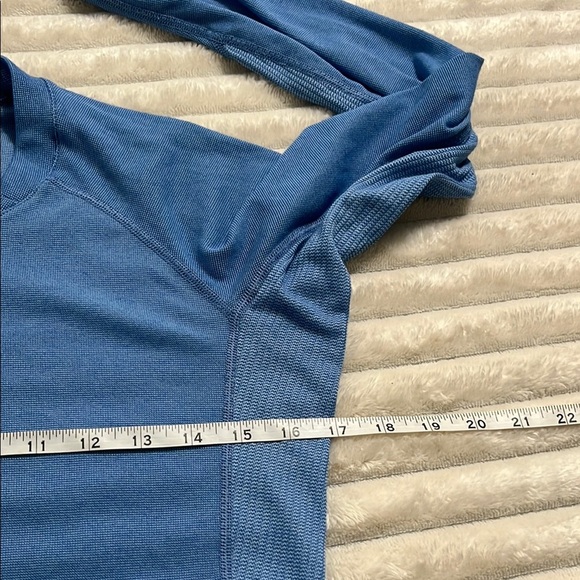 Patagonia Sky Blue Textured Top - Picture 7 of 7